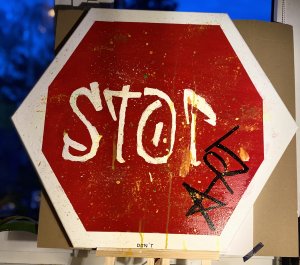 Traffic sings don’s stop ART