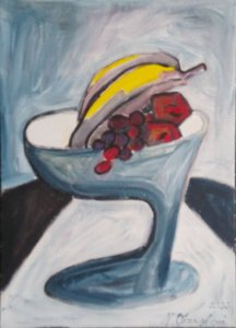 Bowl with fruit