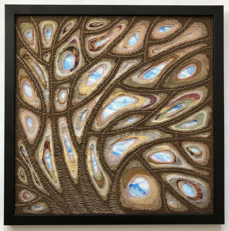 Nebe je dnes tak modré (Ma olyan kék az ég), Alisa Pirogova — Textil, 40 × 40 cm
