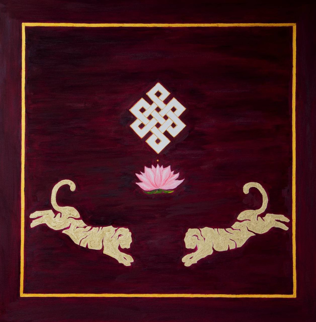 Two Tigers, Lotus and Endless Knot