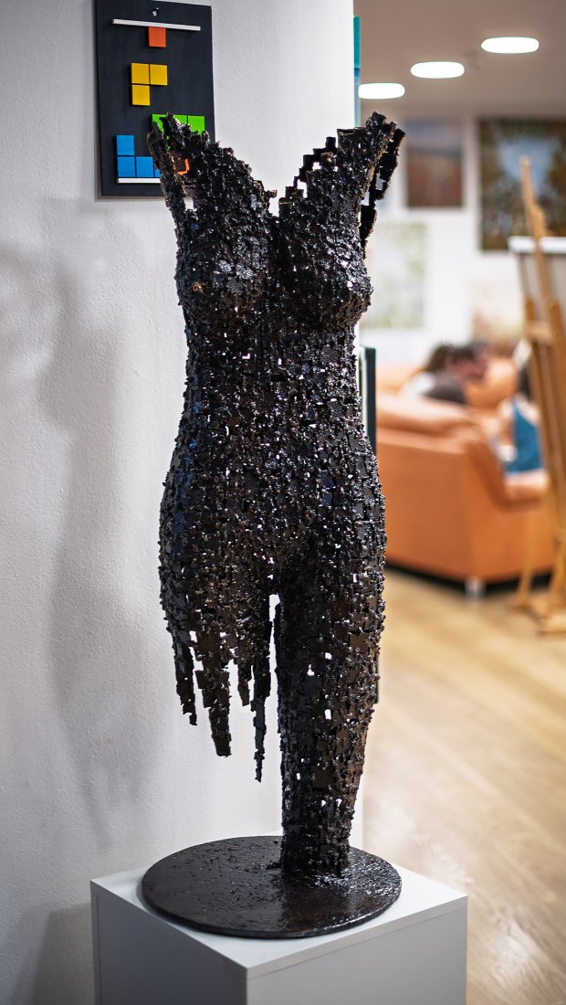 MOSAIC WOMEN TORSO EVA 2025