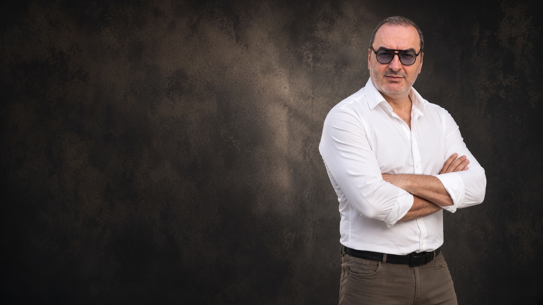 THE MAN BEHIND THE PAINTING: STEVO BAJALICA AND THE WORLD BETWEEN SLEEP AND AWAKENING